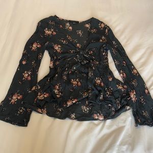 American Eagle Floral Front Tie Top - size small